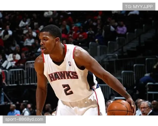 乔·约翰逊无球跑动提升空切效率，助力球队得分爆发