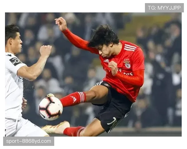 切尔西重建方向缺乏清晰主线，赛季走势与引援策略显现出稳定性承压