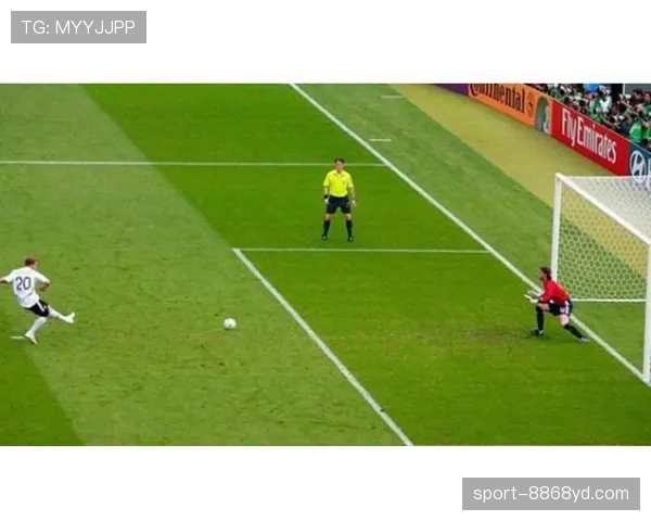 有利原则在足球判罚中的应用边界详解与典型争议解析