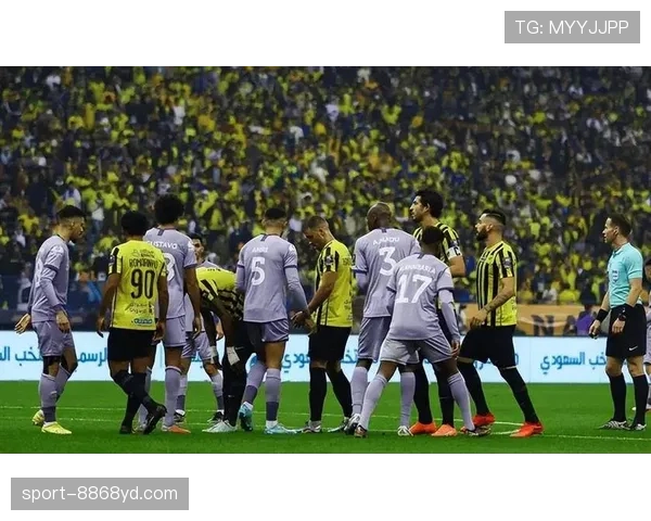 特里回撤出球主导防线组织，近期强强对话中压制对手边路进攻